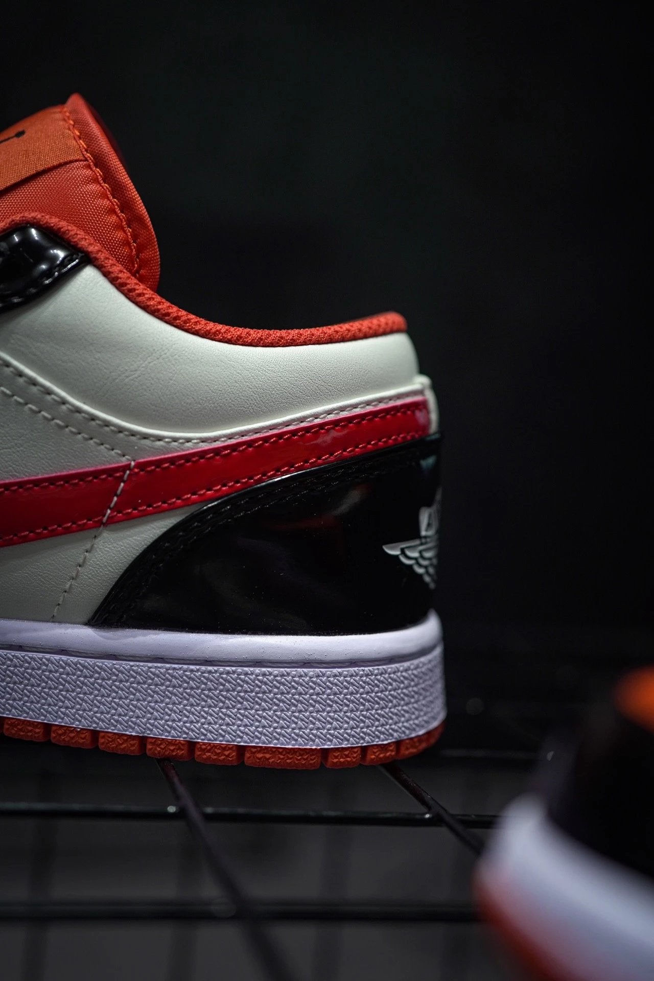Jordan 1 Low "Halloween" Branco, Laranja e Preto Halloween