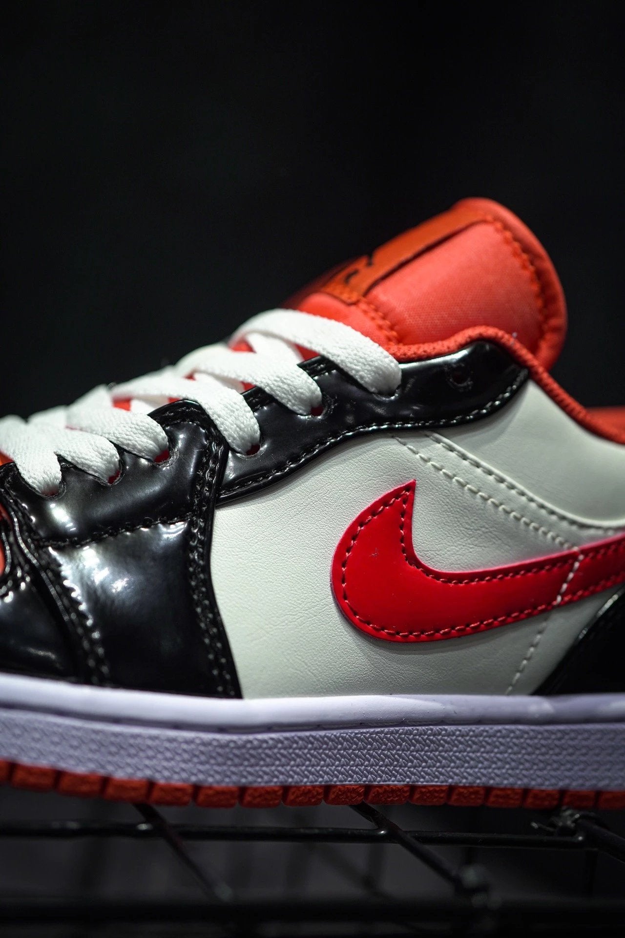 Jordan 1 Low "Halloween" Branco, Laranja e Preto Halloween