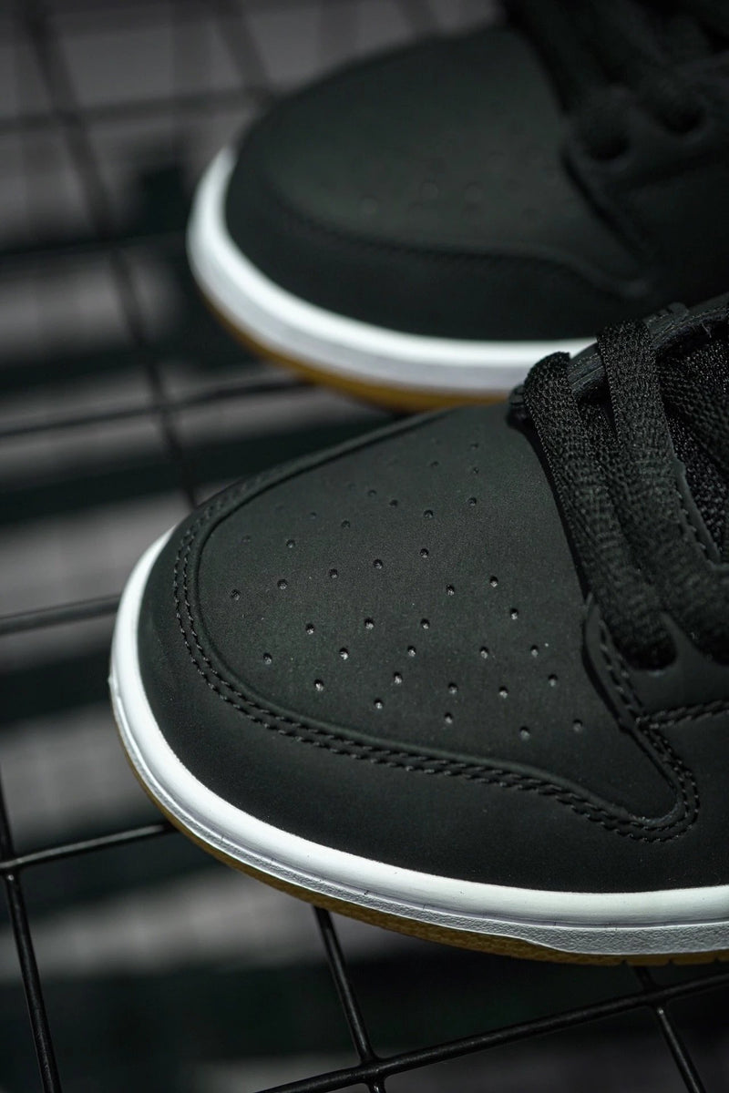 Nike SB Dunk Low Pro lso "Black Gum"