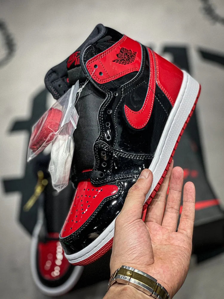 Jordan 1 High OG "Patente Bred"