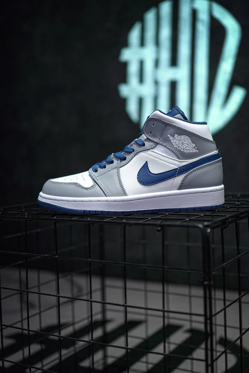 Jordan 1 Mid "True Blue" Cinza-Branco Azul