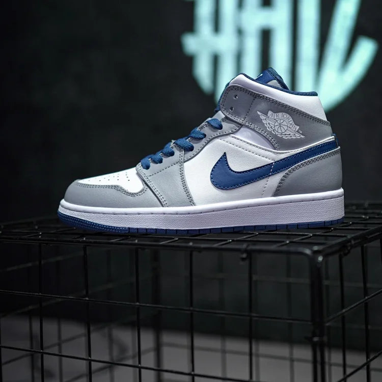 Jordan 1 Mid "True Blue" Cinza-Branco Azul