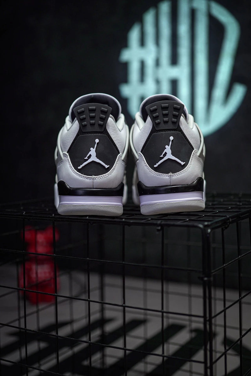 Air Jordan 4 "Military Black" Little White Cement