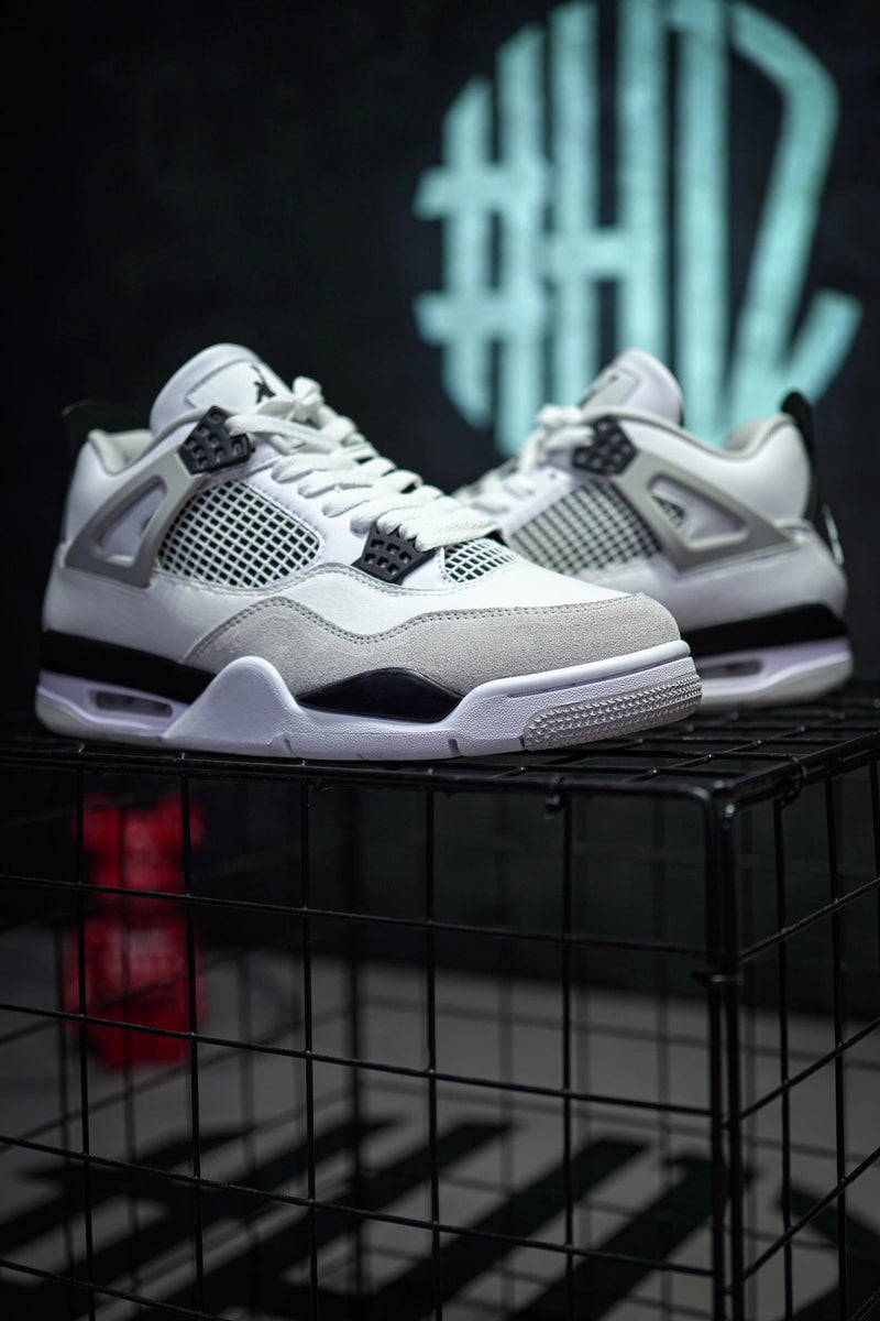 Air Jordan 4 "Military Black" Little White Cement