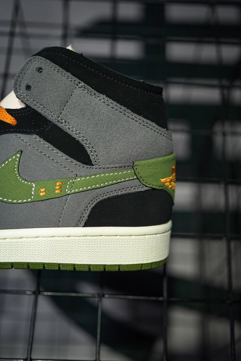 Jordan 1 Mid Grey Green