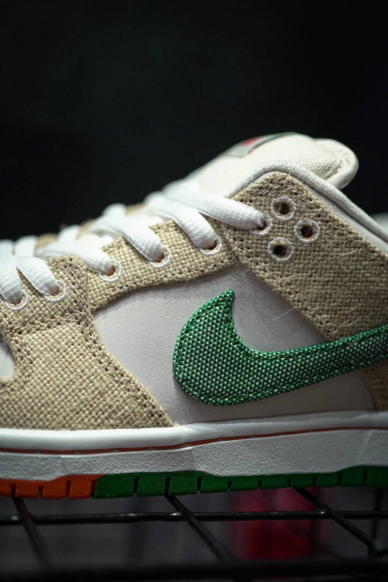 Jarritos x Nike SB Dunk Low "Fantasma e Malaquita"