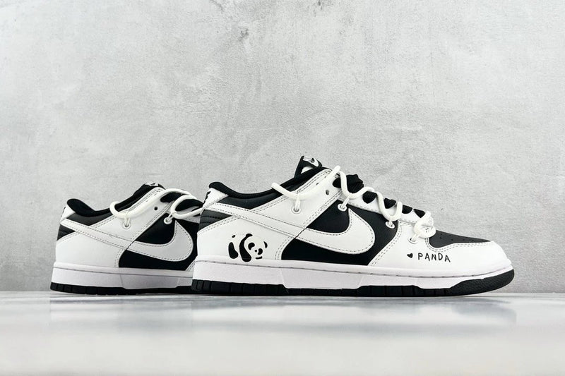 Nike Dunk Low Retro White & Black Panda