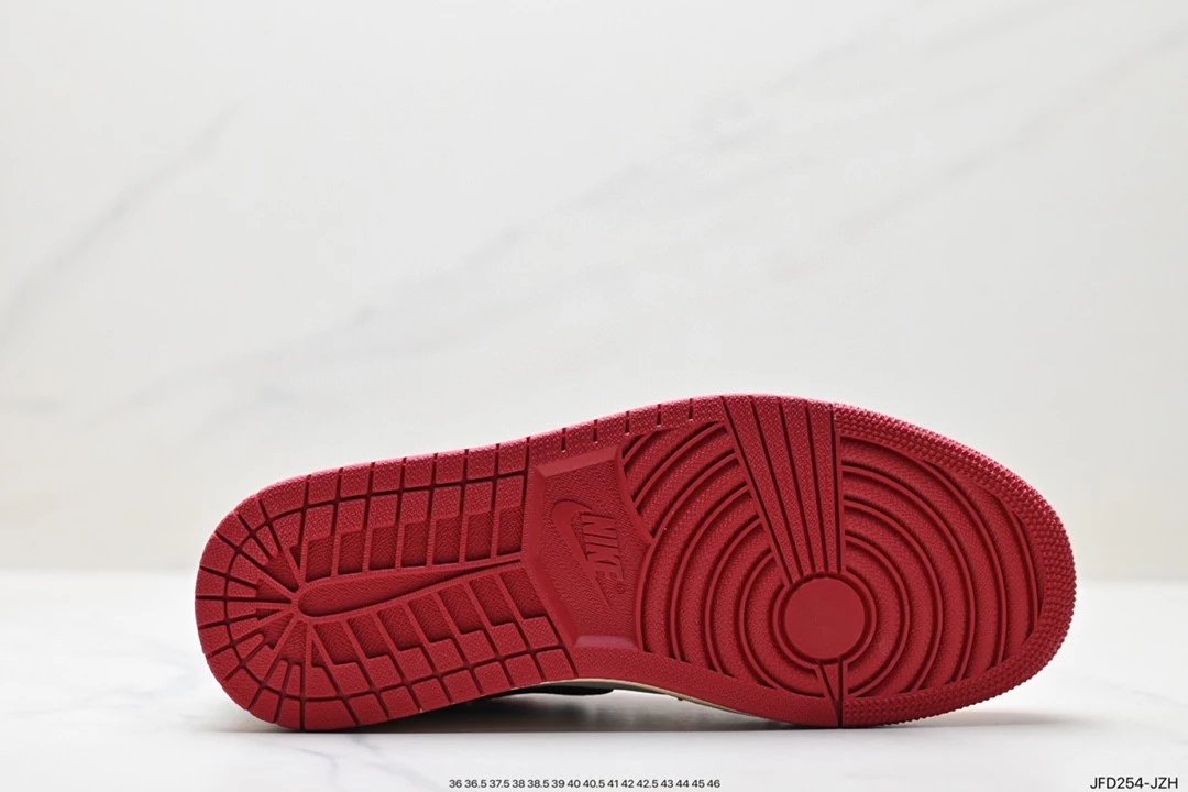 Sala de Troféus x Air Jordan 1 Low