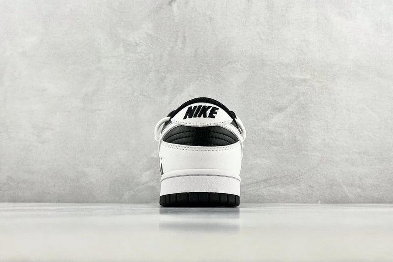 Nike Dunk Low Retro White & Black Panda