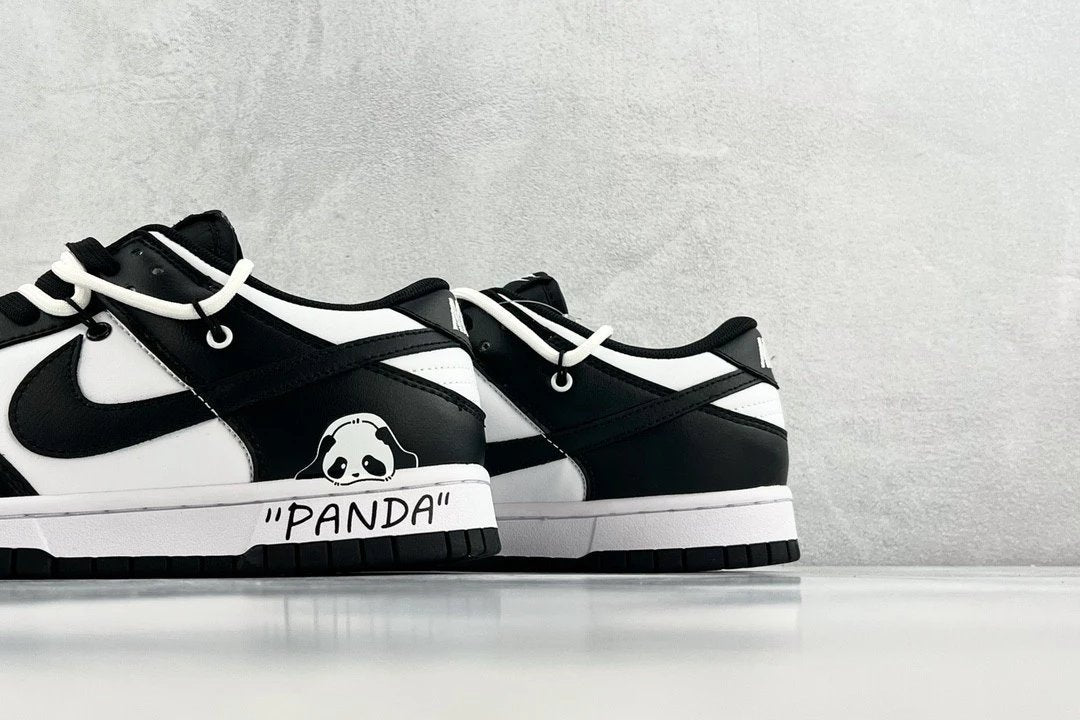 NBA x Dunk Low Retro Black & Panda Branco