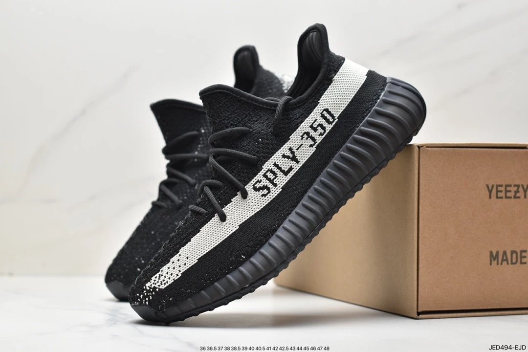 Adidas Yeezy 350 Boost Core Preto V2 Preto & Coco Branco