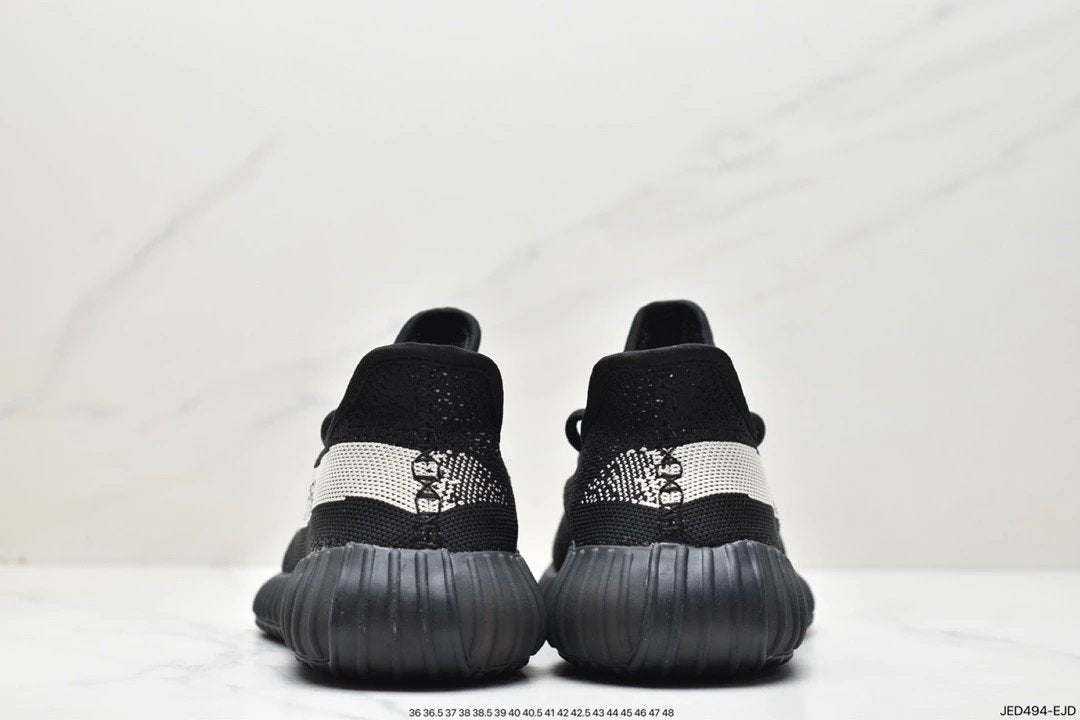 Adidas Yeezy 350 Boost Core Preto V2 Preto & Coco Branco