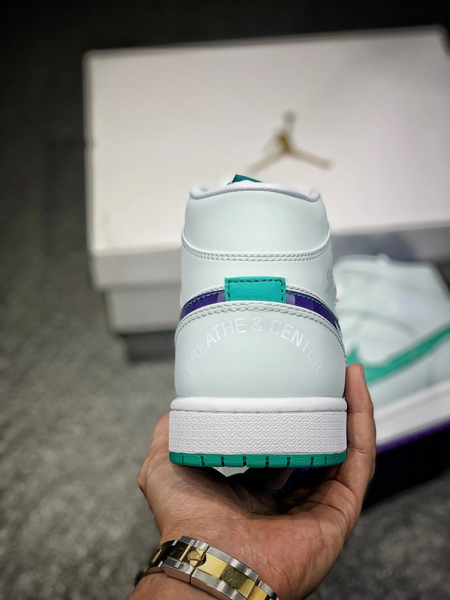 Jordan 1 Mid SE "NK Hoops"